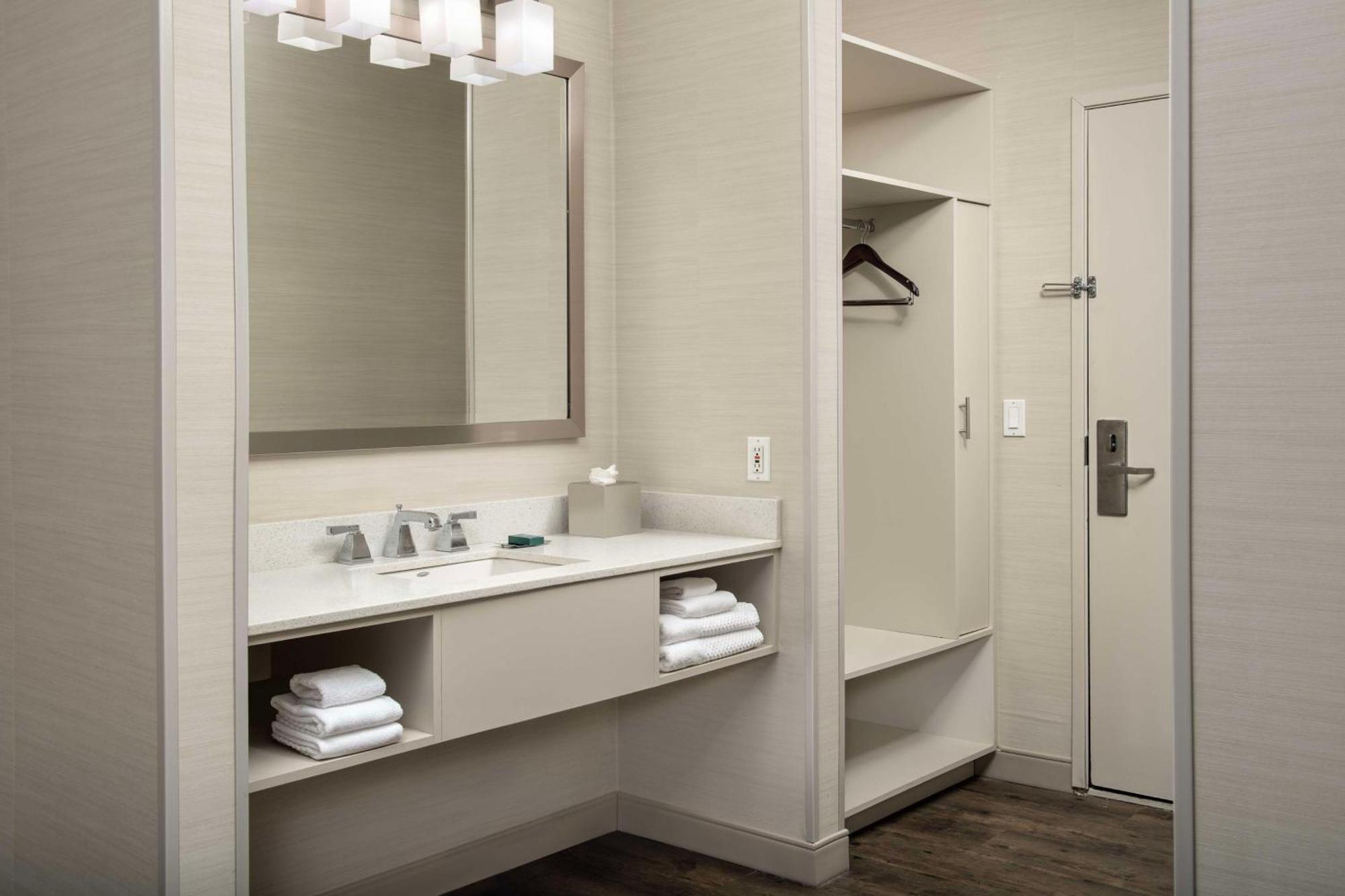 Doubletree By Hilton North Salem Hotel Luaran gambar